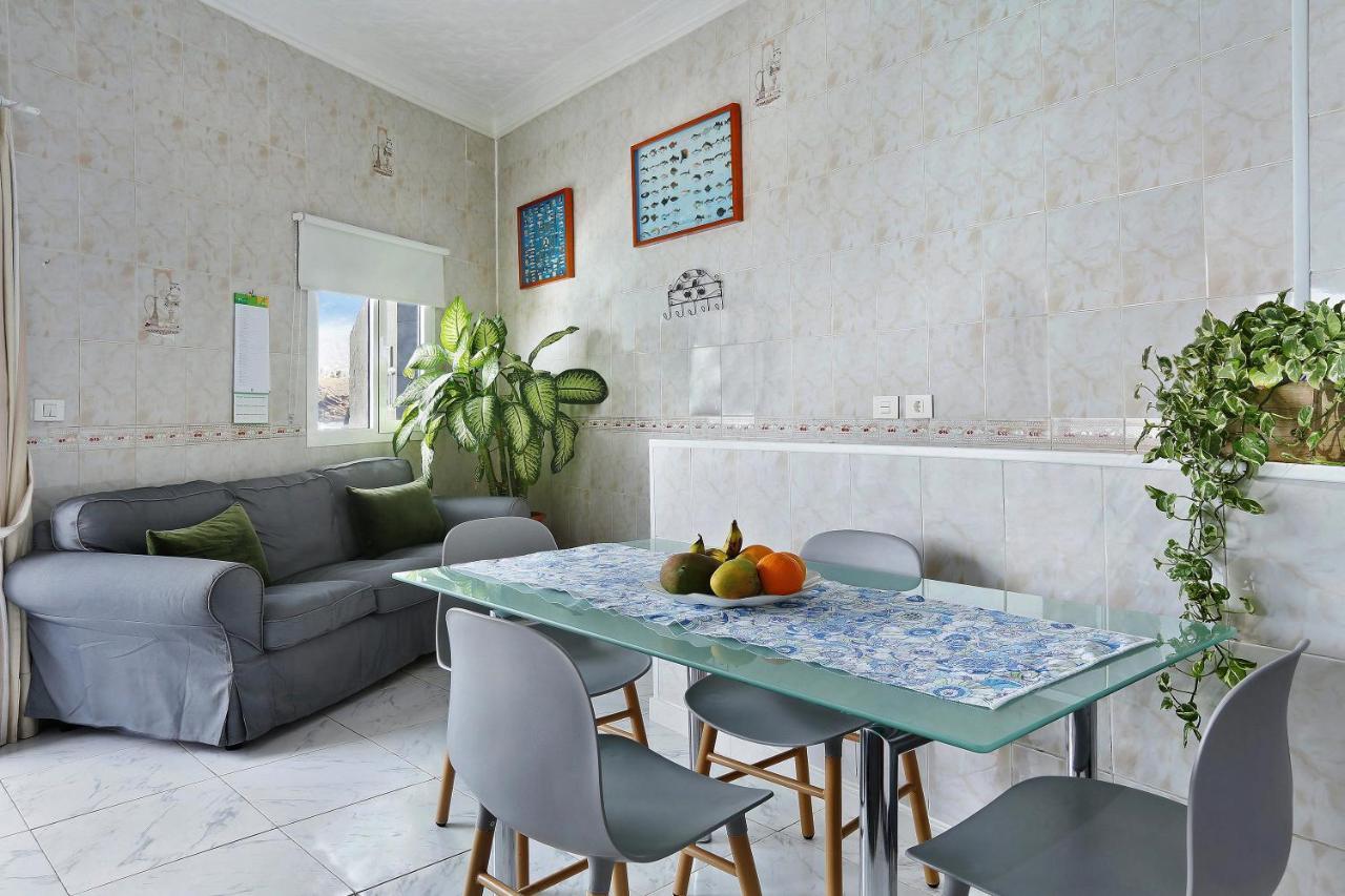 Villa Blekys House à Sardina Extérieur photo