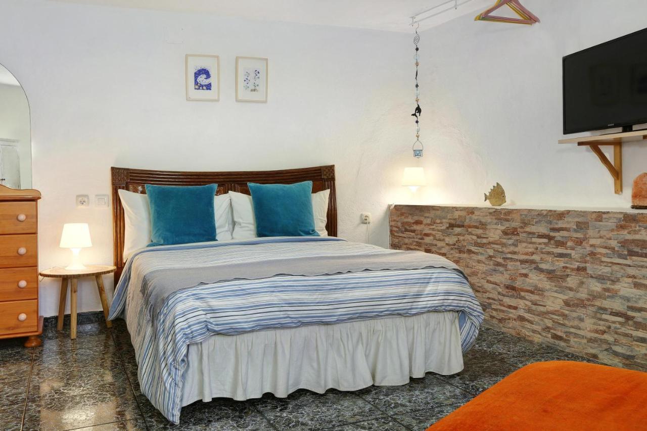 Villa Blekys House à Sardina Extérieur photo