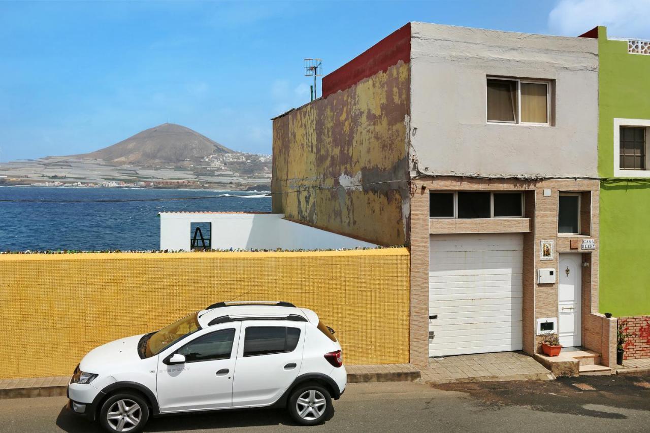 Villa Blekys House à Sardina Extérieur photo